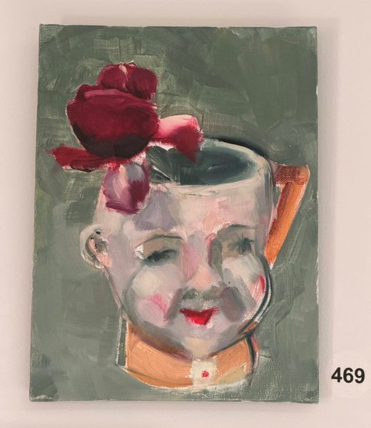 little face vase